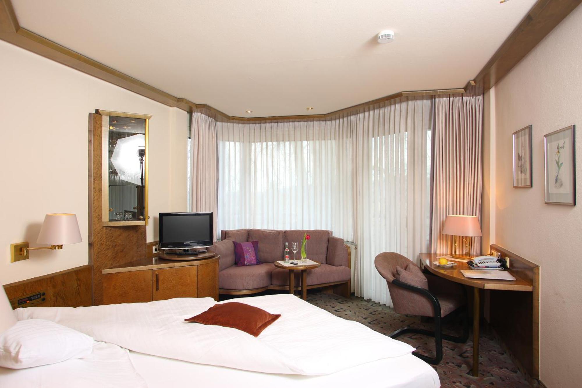 Hotel Brielhof แฮคินเงิน ภายนอก รูปภาพ