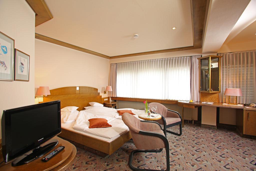 Hotel Brielhof แฮคินเงิน ภายนอก รูปภาพ