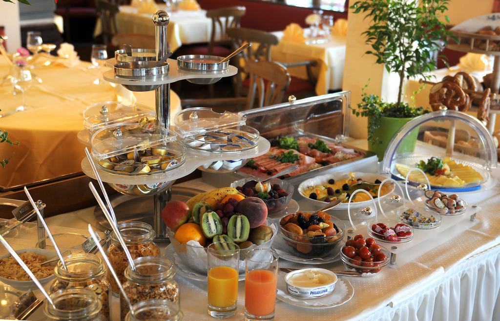 Hotel Brielhof แฮคินเงิน ภายนอก รูปภาพ
